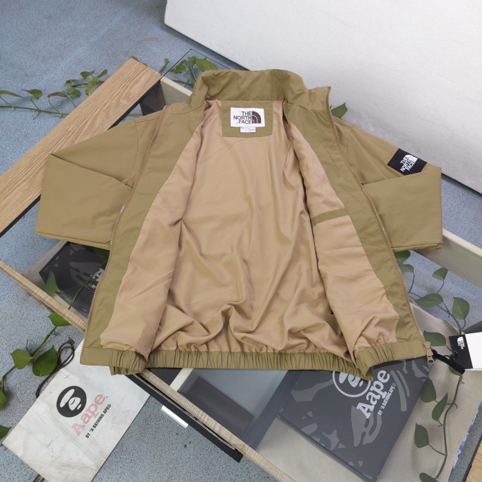 高品質 ザノースフェイス 偽物通販 The North Face刺繍ロゴ柄カジュアルカップル防水防風機能付きフードコート