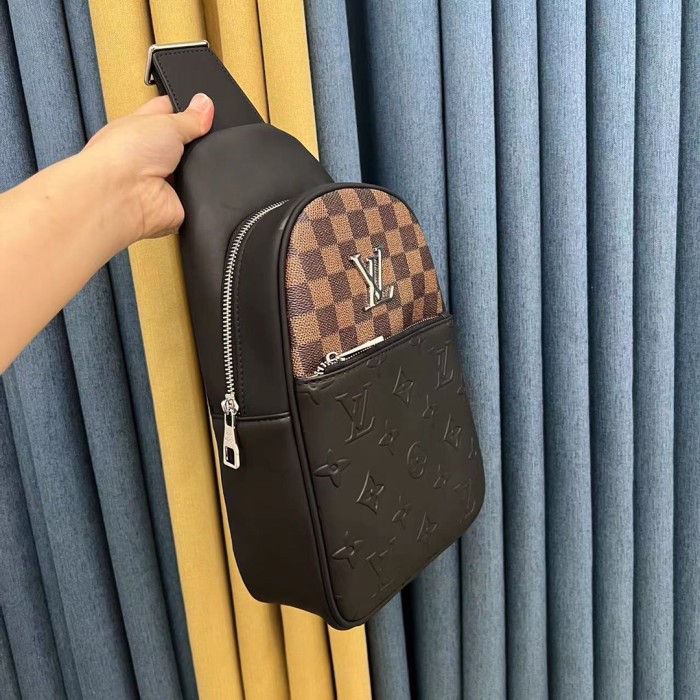 使い勝手良し ルイヴィトン スーパーコピーショルダーバッグ