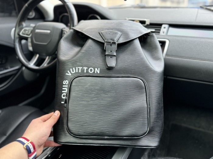 日本未入荷 ルイヴィトン コピー リュック バック
