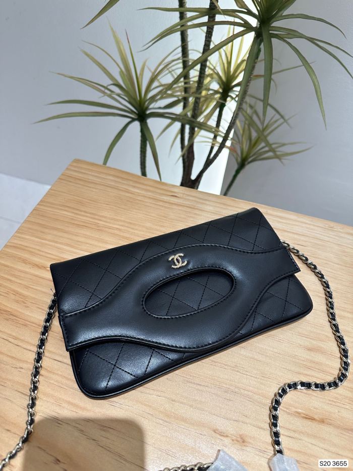超奇跡の入荷☆ シャネルCHANEL 激安通販 折り畳みチェーンバッグ