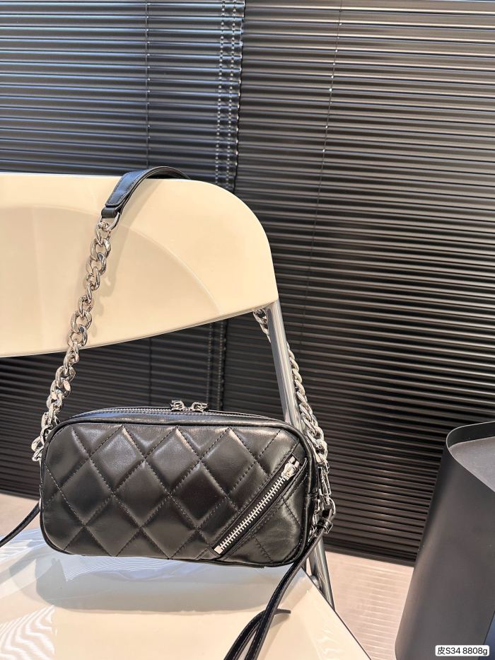 【話題商品！】シャネルCHANEL 激安偽物 チェーンバッグ