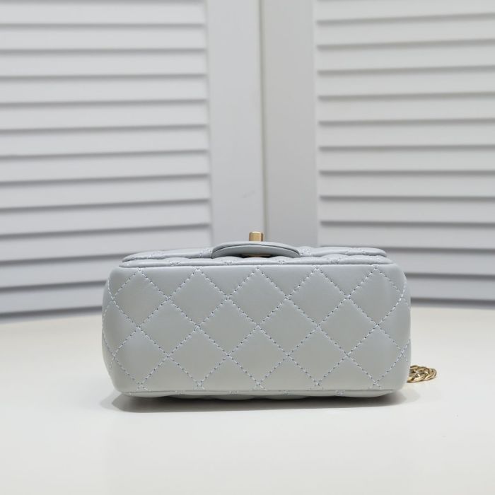超奇跡の入荷☆ シャネル コピーおすすめ Chanel 椿調節ボタンシリーズ ショルダーバック