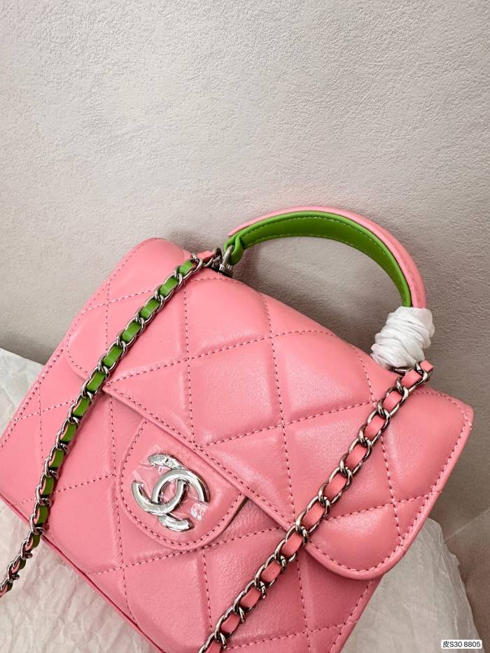 日本未入荷 シャネル 激安偽物 ショルダーバック