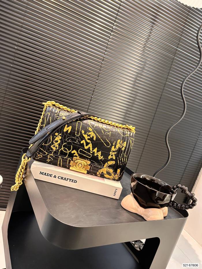 新作 シャネルCHANEL 偽物通販 チェーンバッグ
