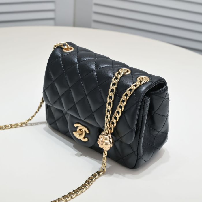 使い勝手良し シャネル 激安通販 Chanel 椿調節ボタンシリーズ ショルダーバック