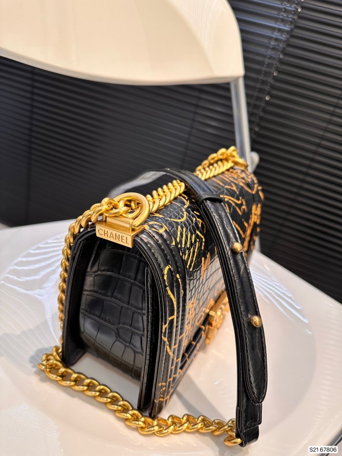 新作 シャネルCHANEL 偽物通販 チェーンバッグ