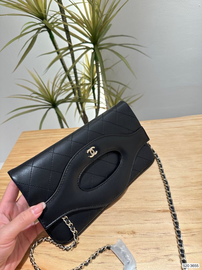 超奇跡の入荷☆ シャネルCHANEL 激安通販 折り畳みチェーンバッグ