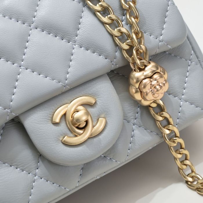 超奇跡の入荷☆ シャネル コピーおすすめ Chanel 椿調節ボタンシリーズ ショルダーバック