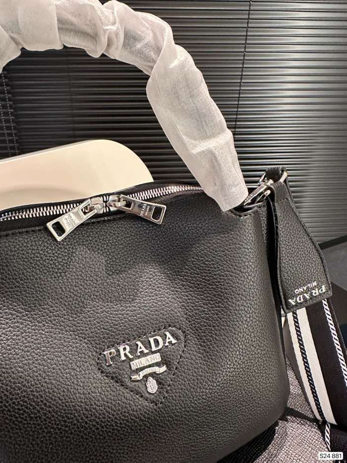 稀少 プラダ コピーおすすめ PRADA ハンドバッグ