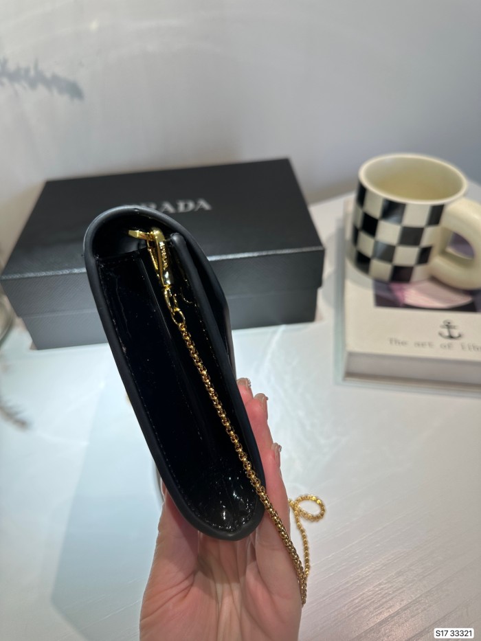 累積売上総額第１位！プラダ 激安偽物 PRADA ショルダーバック