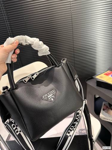 稀少 プラダ コピーおすすめ PRADA ハンドバッグ