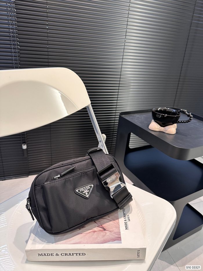 一目惚れ♪ プラダ コピーおすすめ PRADA ナイロンウエストバッグ胸バッグ