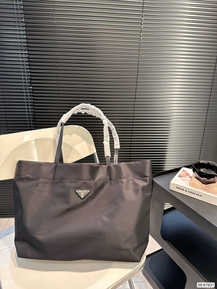 日本未入荷 プラダ 激安通販 PRADA ハンドバッグ