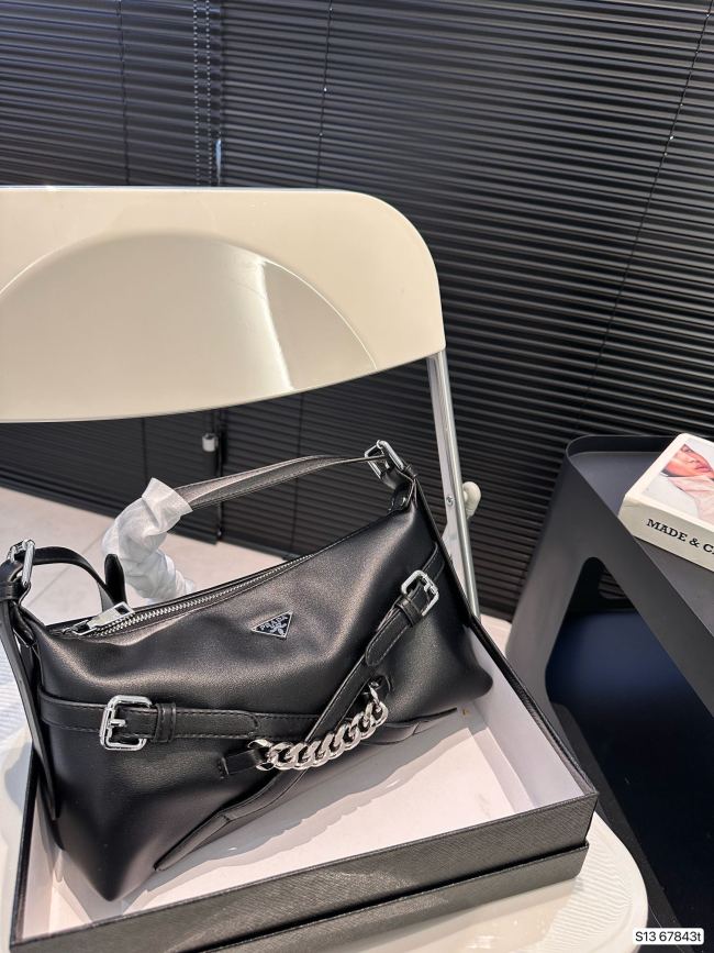 新作 プラダ スーパーコピー PRADA Ss新品 バイクバッグ