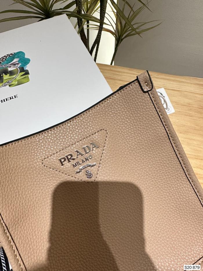 大人気 プラダ n級品 PRADA ナイロンウエストバッグ胸バッグ