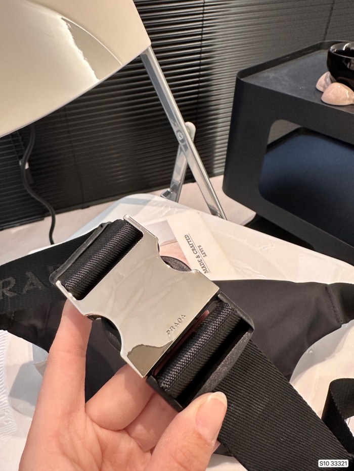 超話題! プラダ 激安通販 PRADA ナイロンウエストバッグ胸バッグ