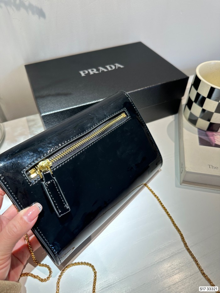 累積売上総額第１位！プラダ 激安偽物 PRADA ショルダーバック