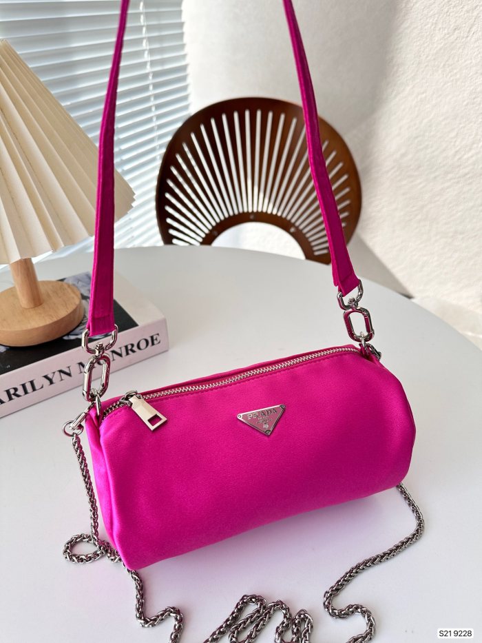 新作 プラダ コピー PRADA ショルダーバック