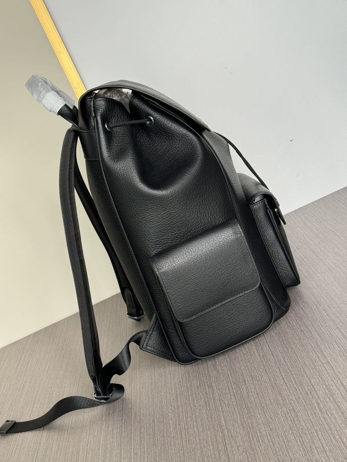 日本未入荷 プラダ 激安偽物 PRADA 2024最新人気プラダ全皮リュック