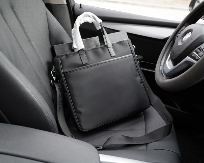 超奇跡の入荷☆ プラダ コピー PRADA 手提げクロスバッグ