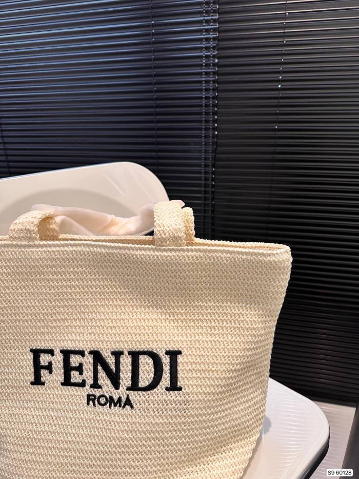 ★超人気 フェンディ 激安偽物 の新しい刺繍編みショッピングバッグ