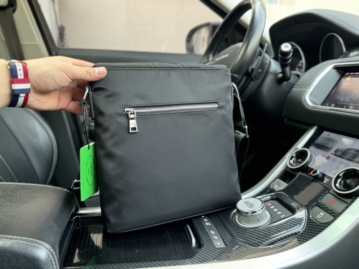 高品質 プラダ 激安通販 PRADA リュックバック