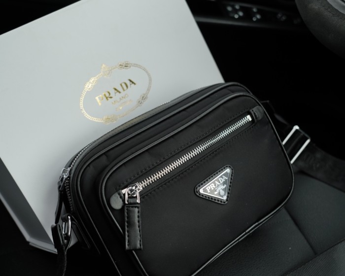 追跡付 プラダ 激安通販 PRADA 片肩クロスバッグ