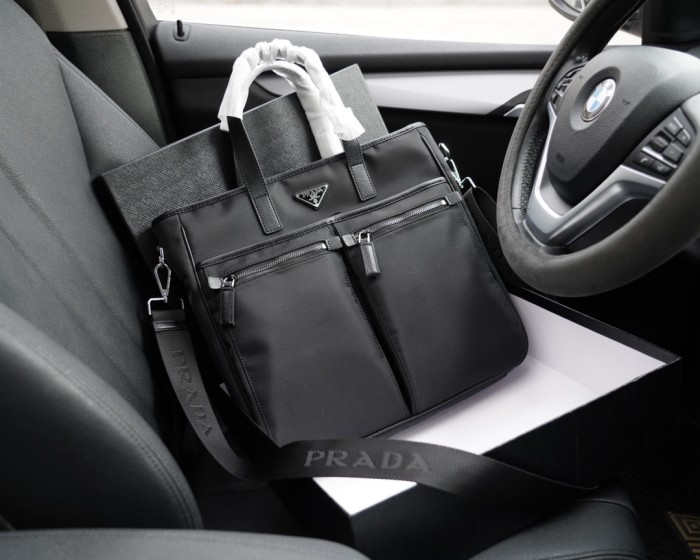 超奇跡の入荷☆ プラダ コピー PRADA 手提げクロスバッグ