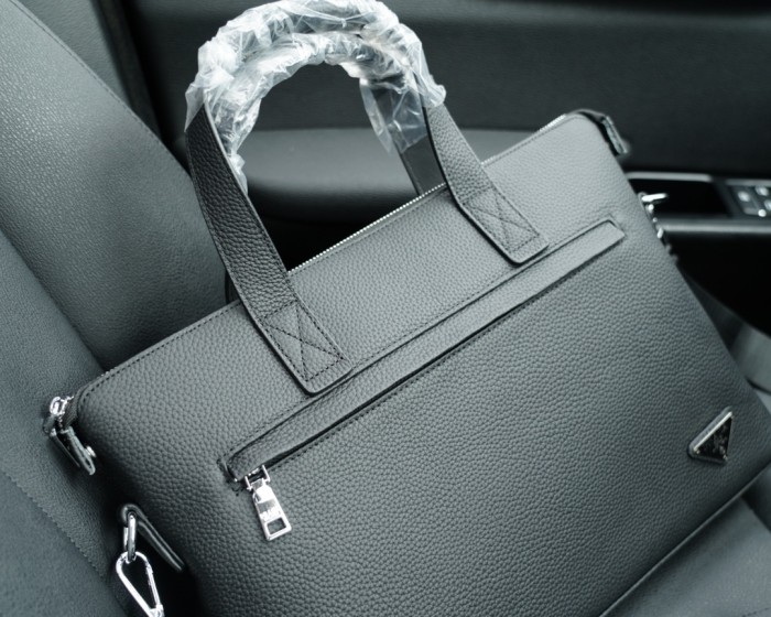 累積売上総額第１位！プラダ スーパーコピー PRADA 公文クロスバッグ