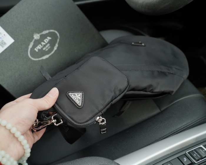 【限定】プラダ 激安偽物 PRADA ショルダーバック