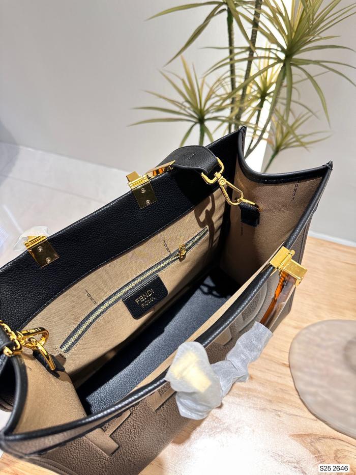 高品質 フェンディ n級品 ショルダーバック