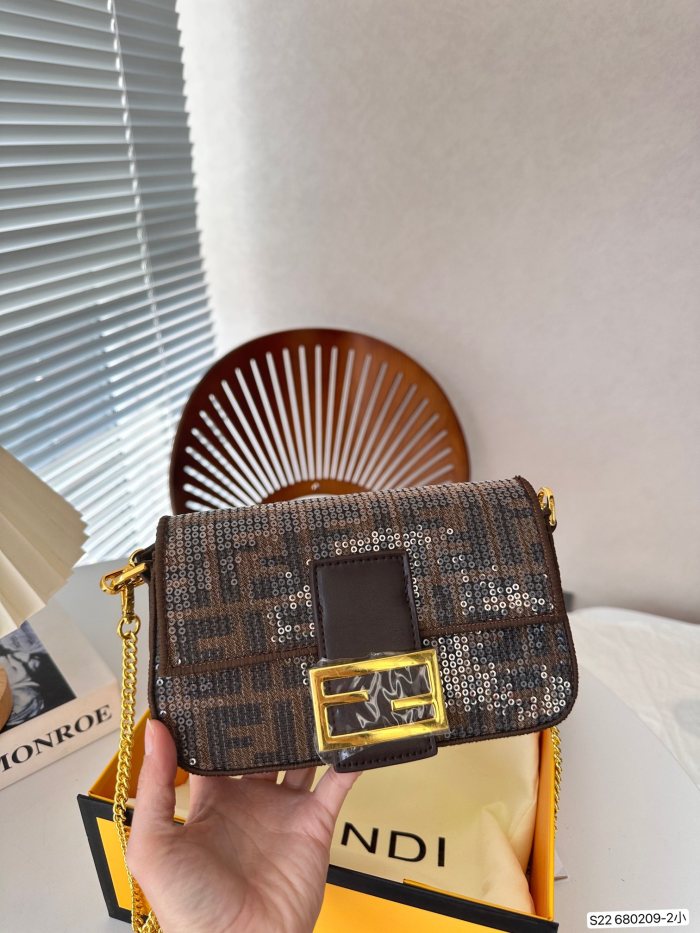 【限定】フェンディ激安通販 の新しいスパンコールシリーズバゲット