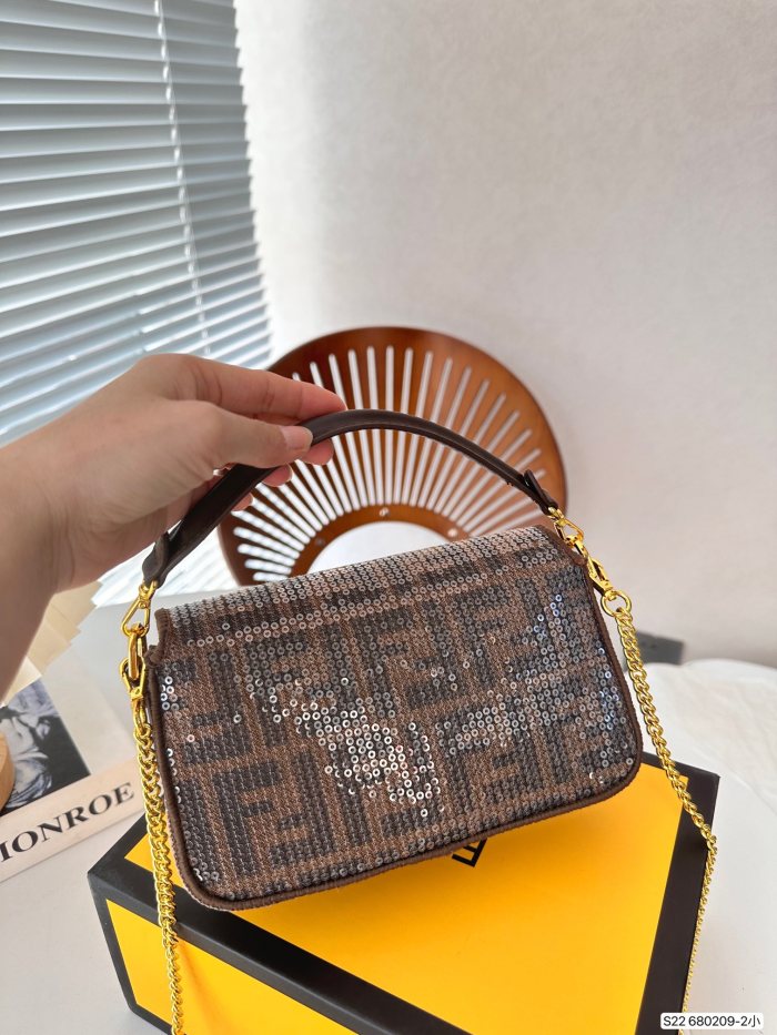 【限定】フェンディ激安通販 の新しいスパンコールシリーズバゲット