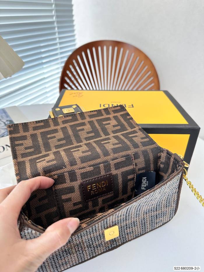 【限定】フェンディ激安通販 の新しいスパンコールシリーズバゲット