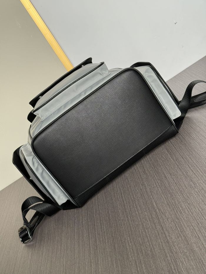 新作 プラダ 激安通販 PRADA 2024最新デザインのプラダナイロン布と輸入子牛革リュック