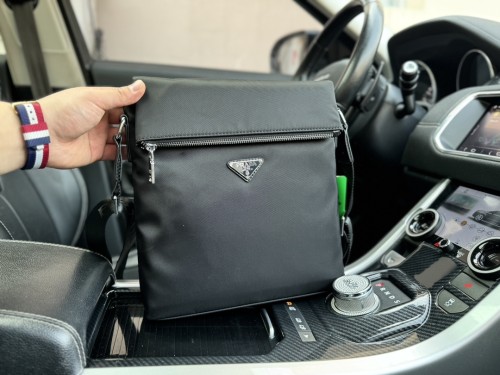 高品質 プラダ 激安通販 PRADA リュックバック