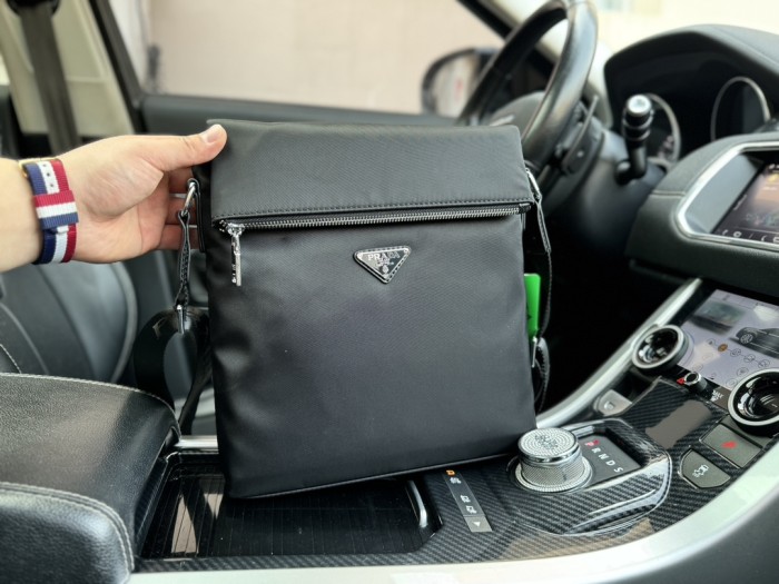 高品質 プラダ 激安通販 PRADA リュックバック