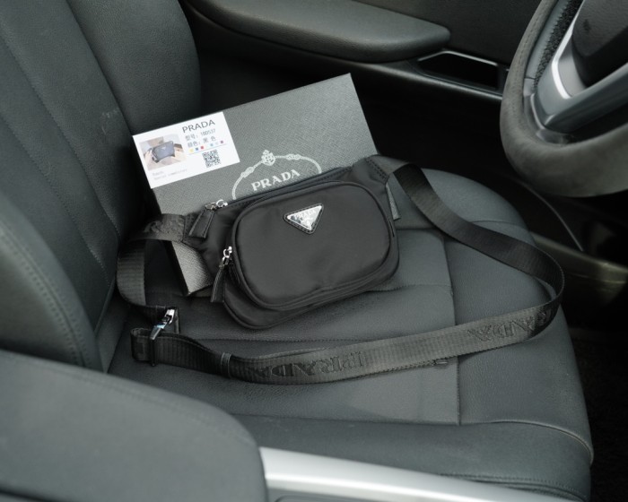 日本未入荷 プラダ コピーおすすめ PRADA ウエストバッグ