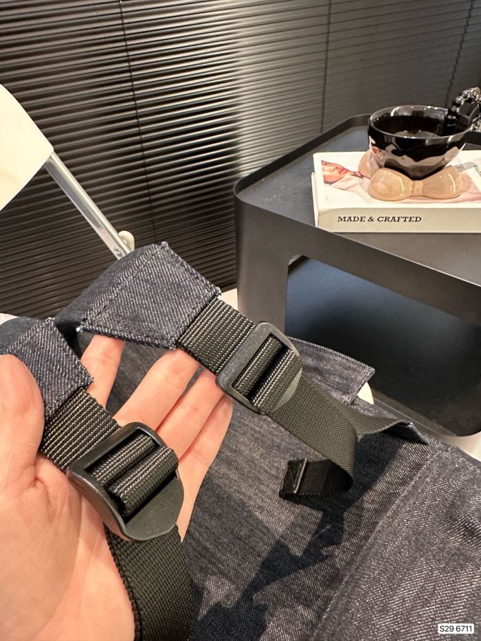 【限定】バレンシアガ コピーおすすめ Balenciaga のカウボーイリュックサック