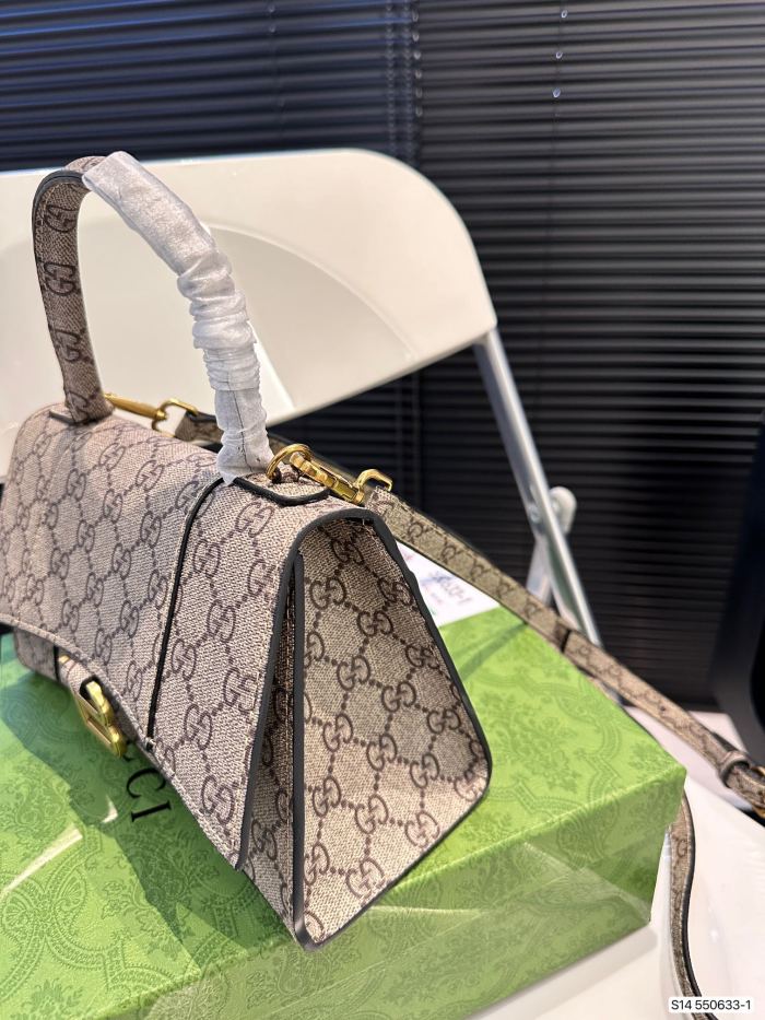 新作 GucciグッチxBalenciagaバレンシアガ コラボ限定の砂時計バッグ