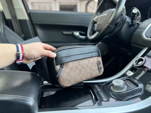 超奇跡の入荷☆ コーチ コピーおすすめ ショルダーバッグ