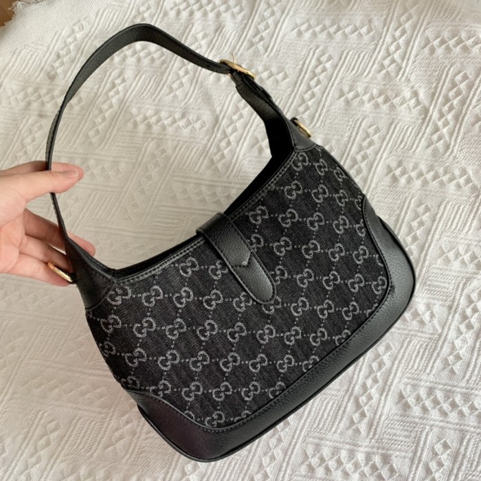 ★超人気 グッチ コピーおすすめ レディース ショルダーバック
