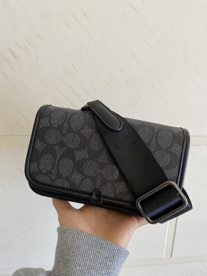 【限定】コーチ スーパーコピー 新型男性バッグcharter携帯電話バッグ