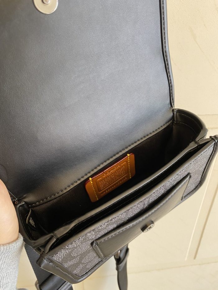 【限定】コーチ スーパーコピー 新型男性バッグcharter携帯電話バッグ