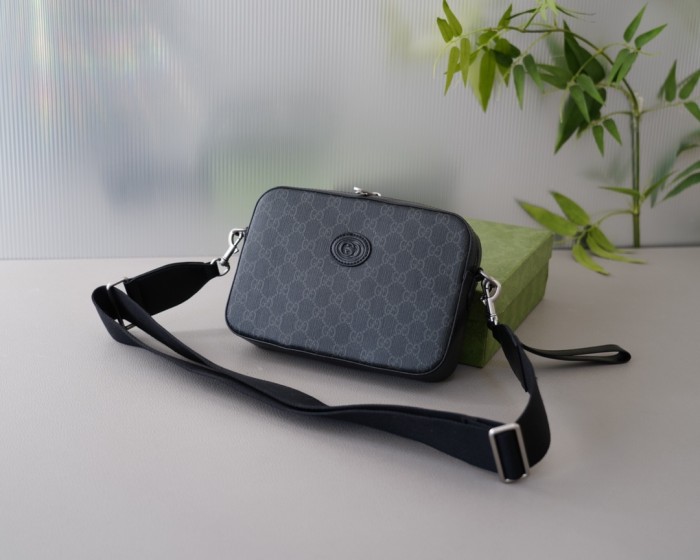 日本未入荷 グッチ コピー 斜め掛けショルダーバッグ
