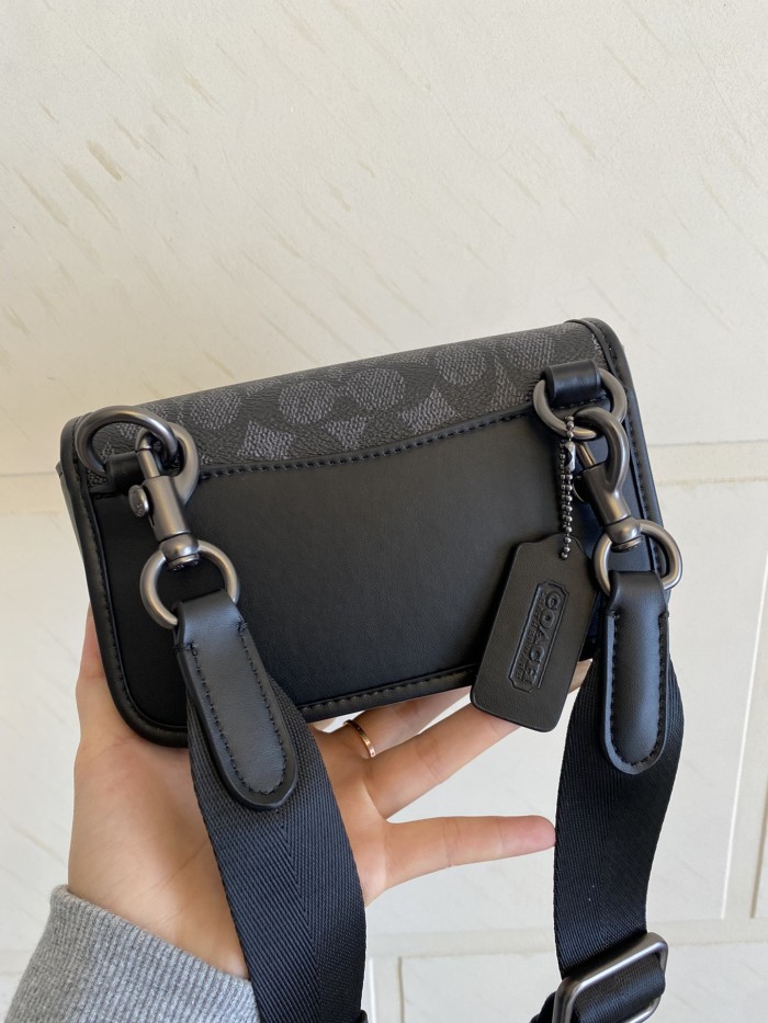 【限定】コーチ スーパーコピー 新型男性バッグcharter携帯電話バッグ