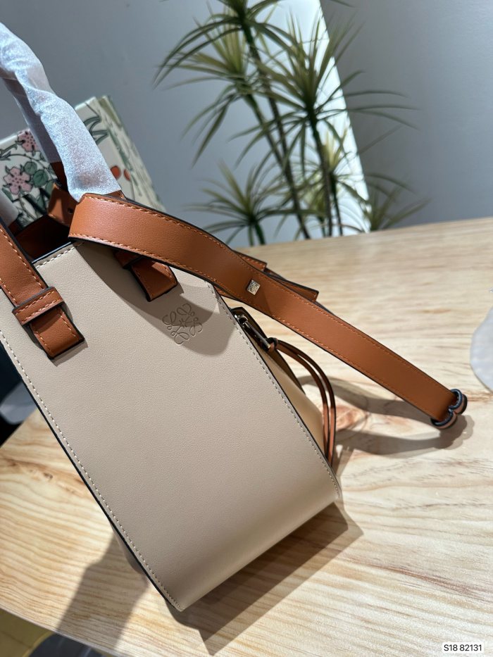 日本未入荷 ロエベ 激安偽物 ハンドバック