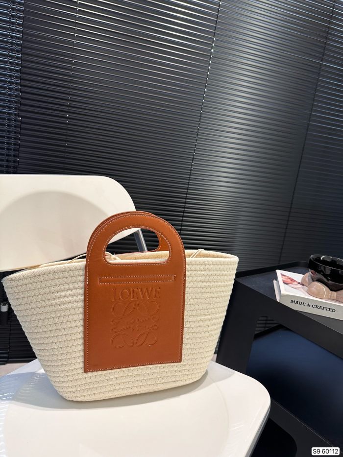 累積売上総額第１位！ロエベ n級品 ハンドバック