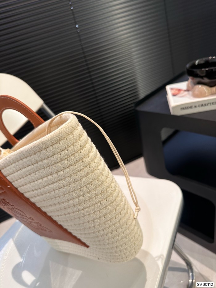 累積売上総額第１位！ロエベ n級品 ハンドバック