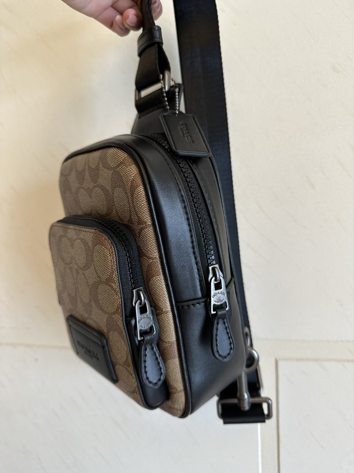 入手困難 コーチ n級品 ショルダーバッグ